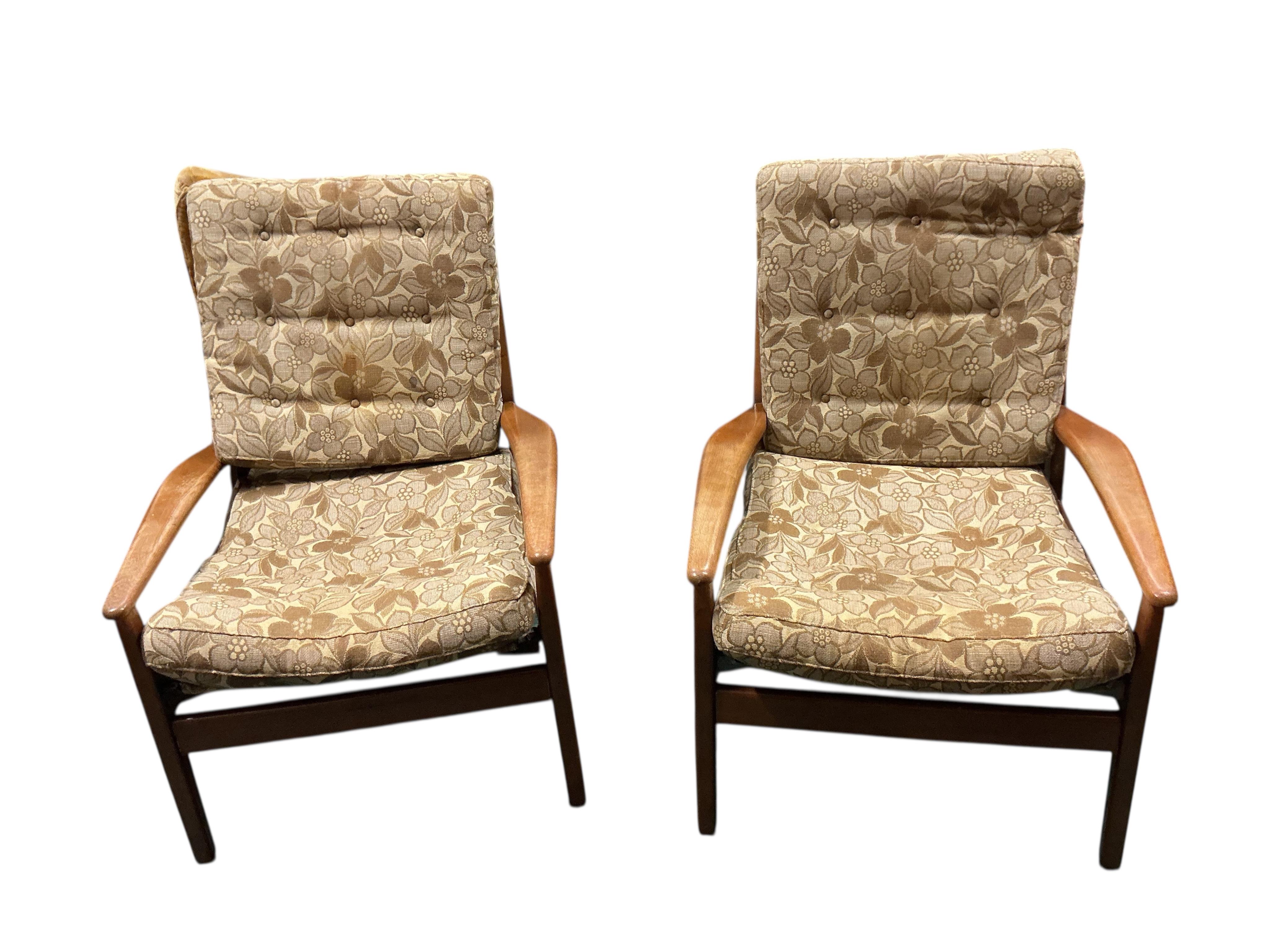 A mid century Cintique three piece lounge suite, settee 180cm, depth 74cm, height 75cm